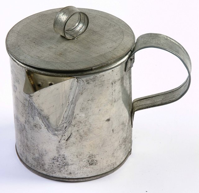 Emigrant's teapot