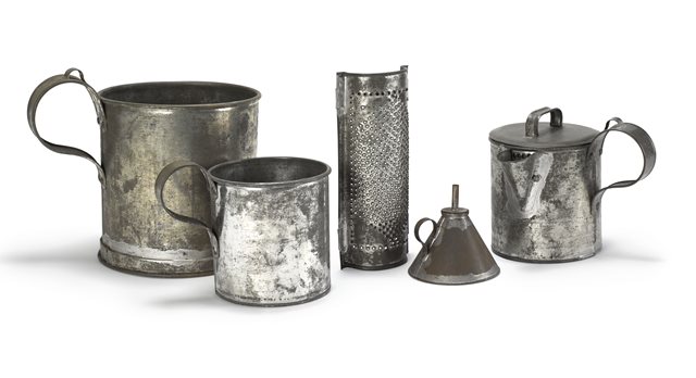 Group of tin objects